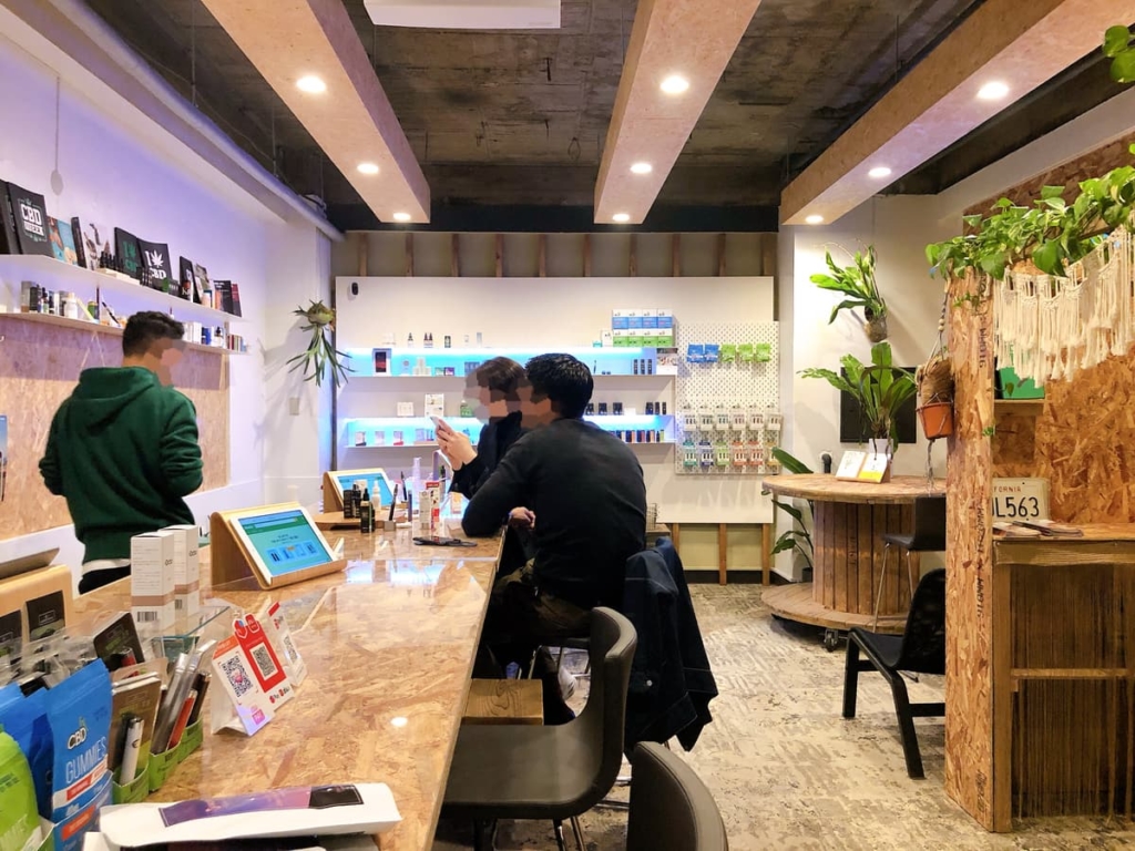 CBD Green Store内観